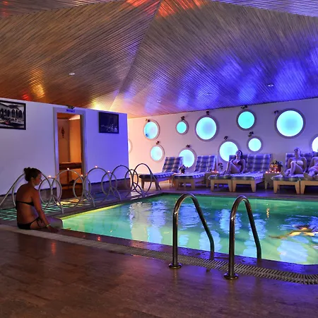 Aparthotel Grand Uysal & 3*